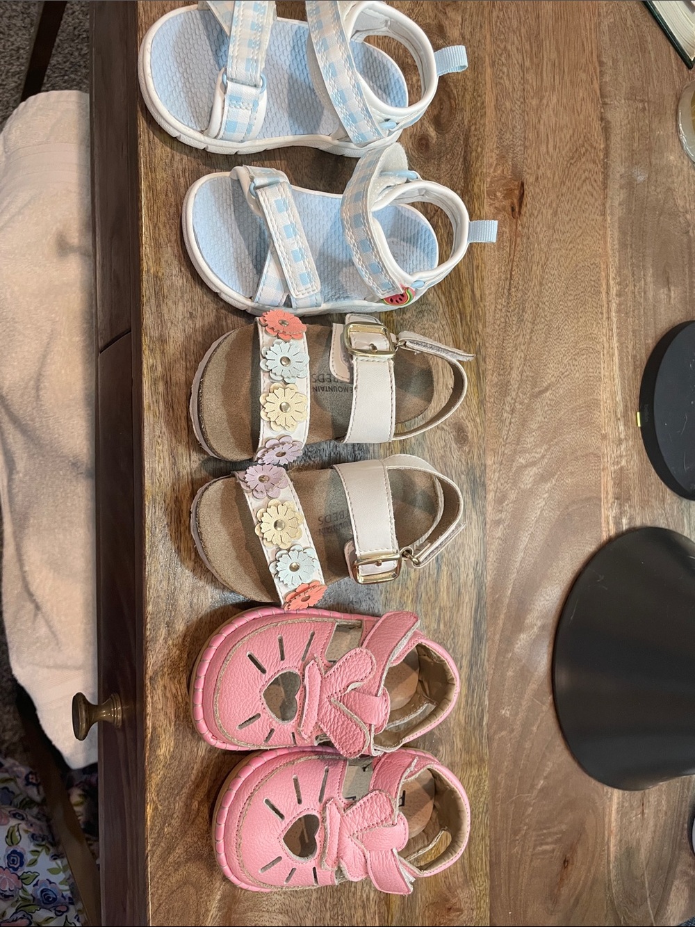 Bundle of 3 pair of Sandals. White Mountain, Cater’s and Ppwz Girls size 5